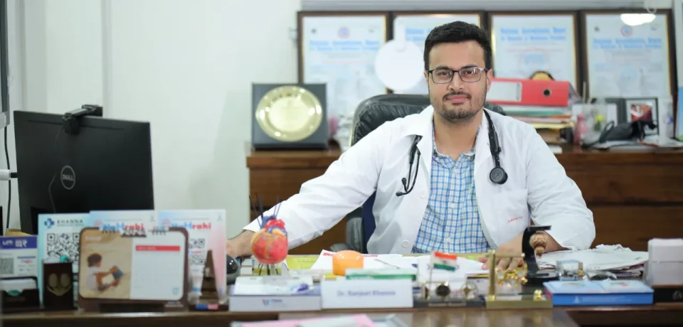 Dr Menaal Khanna Dr Menaal Khanna